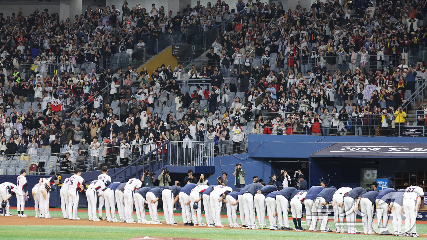 (서울=뉴스1) 장수영 기자 = 1일 오후 서울 구로구 고척스카이돔에서 열린 '2024 K-BASEBALL SERIES' 대한민국 야구 대표팀과 쿠바 대표팀의 평가전에서 2대 0으 …