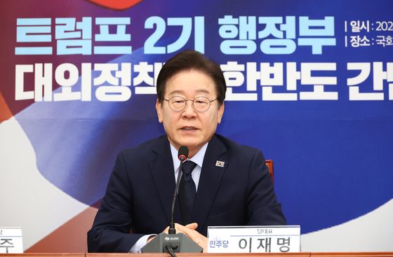 민주 "윤석열 임기 2년 6개월…김건희에게 박절 못해 국민 절망 준 시간"