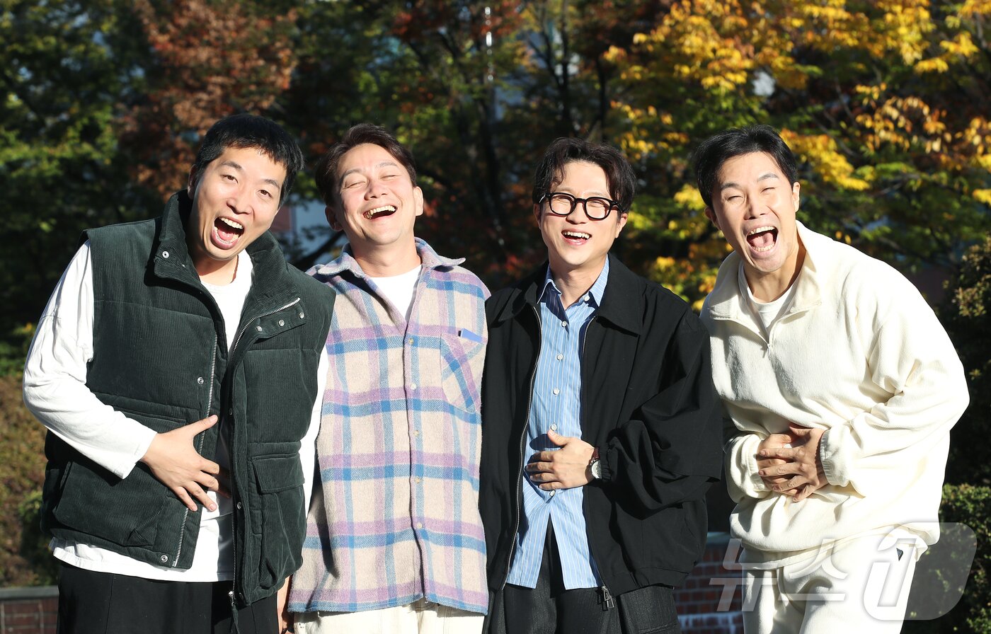 본문 이미지 - ‘개그콘서트’ (왼쪽부터) 정범균, 이광섭, 박성광, 이종훈 ⓒ News1 권현진 기자