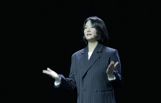 네이버 최수연 대표, 작년 보수 19억…상여금 12억으로 임원 1위