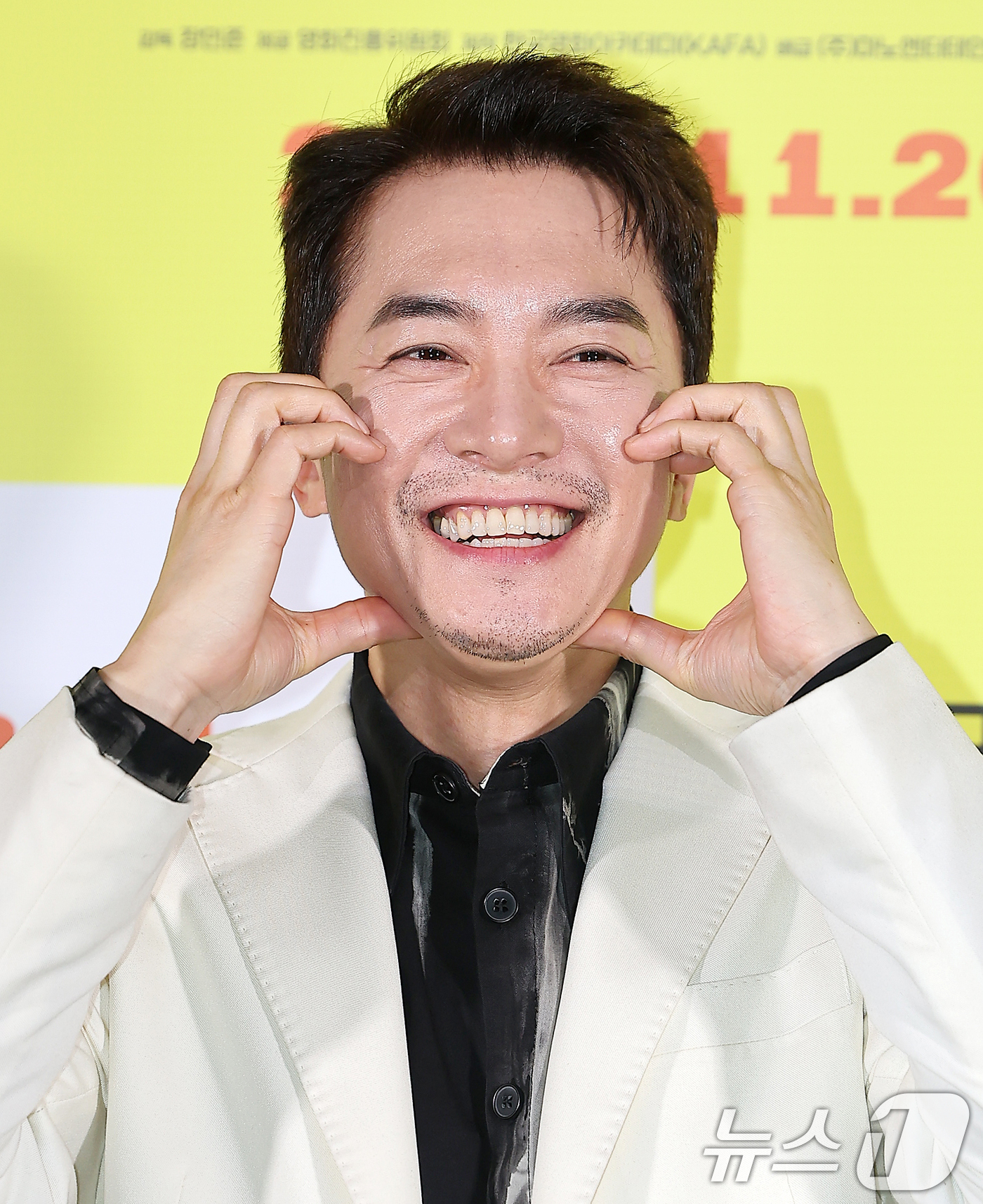 (서울=뉴스1) 김진환 기자 = 배우 김영민이 11일 오후 서울 용산구 아이파크몰 CGV에서 열린 영화 '딜리버리' 언론시사회에 참석해 포즈를 취하고 있다.‘딜리버리’는 아이를 가 …