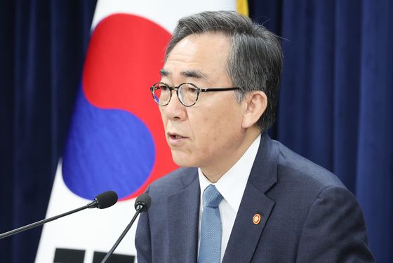 조태열 "우크라이나 전쟁 중단 논의, 北 불법파병 반드시 짚어야"