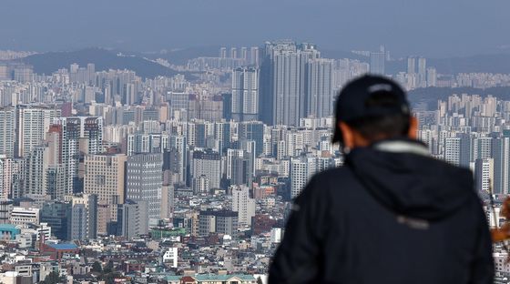 종부세 내는 공시가 12억 초과 집주인 43.2만명…1년새 8.8%↑