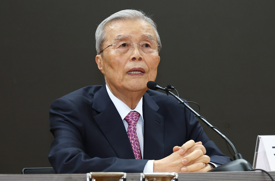 김종인 "정치하려면 국회로? 옛날 방식…한동훈, 자기 비전 제시에 주력해야"