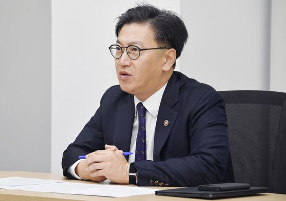 기재차관 "민간 일자리 창출·고용 취약계층 지원 노력 강화"