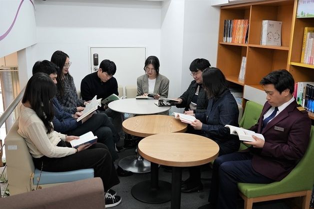 SR, 대한민국 독서경영 우수 직장 인증 획득 '사내 도서관 등 운영'