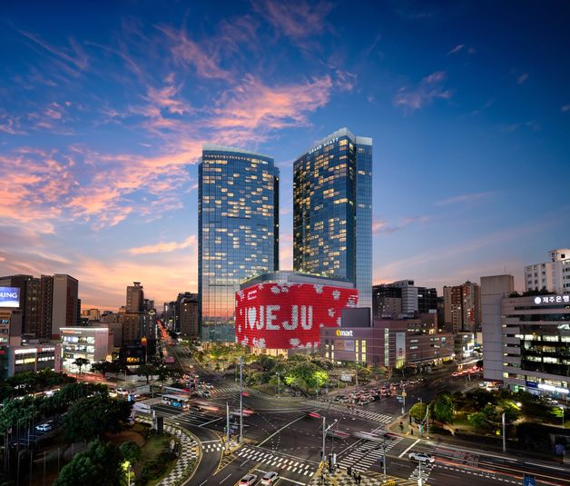 "직항 확대 효과 제대로네"…롯데관광개발, 3Q 역대 최대 실적