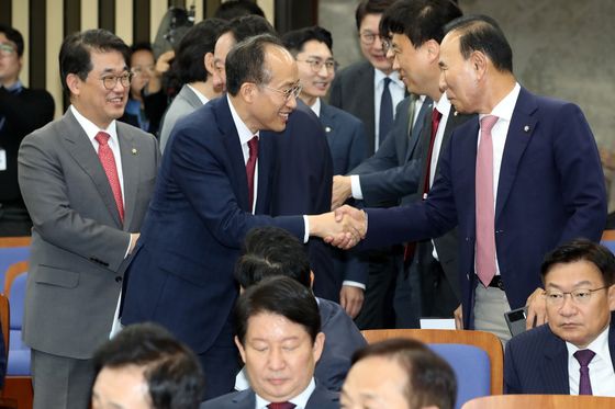 [속보] 국힘 의총서 '특별감찰관 추진' 합의…"국회 추천 절차 진행"