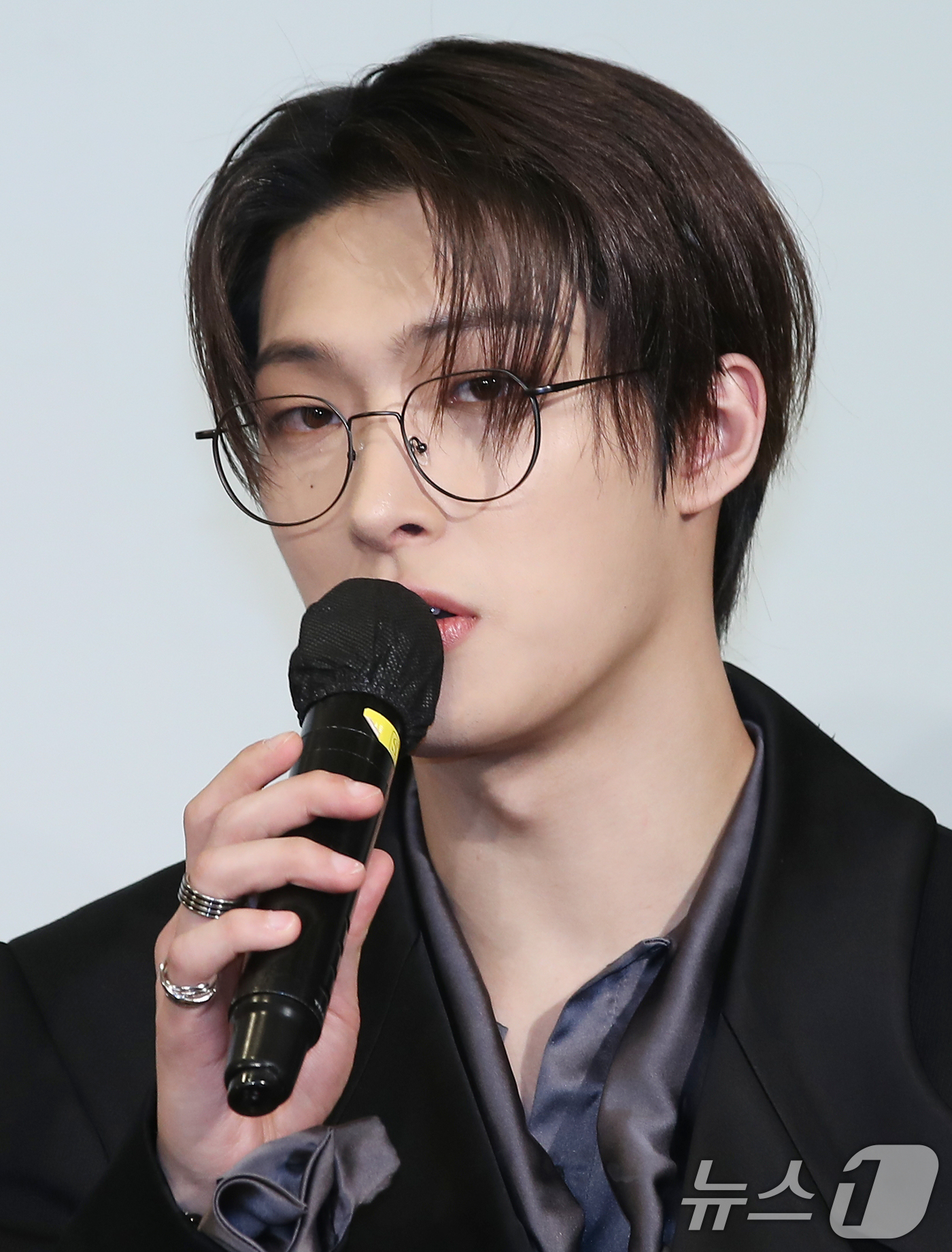 (서울=뉴스1) 권현진 기자 = 그룹 에이티즈(ATEEZ) 민기가 14일 서울 송파구 롯데호텔에서 가진 미니 11집 '골든 아워 : 파트 2 (GOLDEN HOUR : Part.2 …