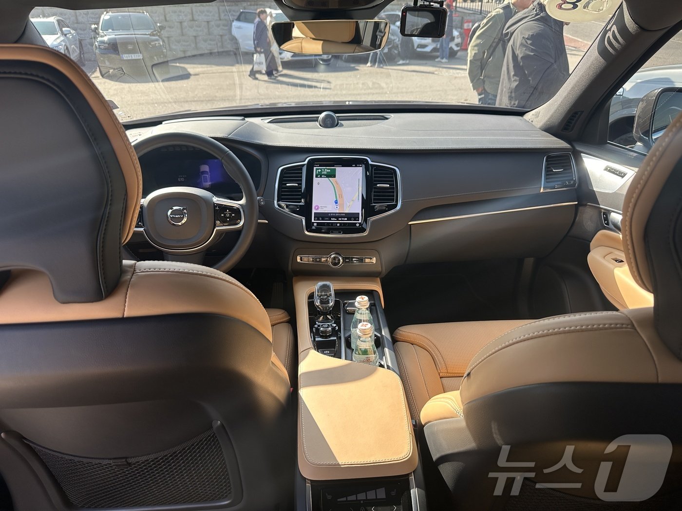 본문 이미지 - 볼보 XC90의 내관 2024.11.13/뉴스1 ⓒ News1 금준혁 기자