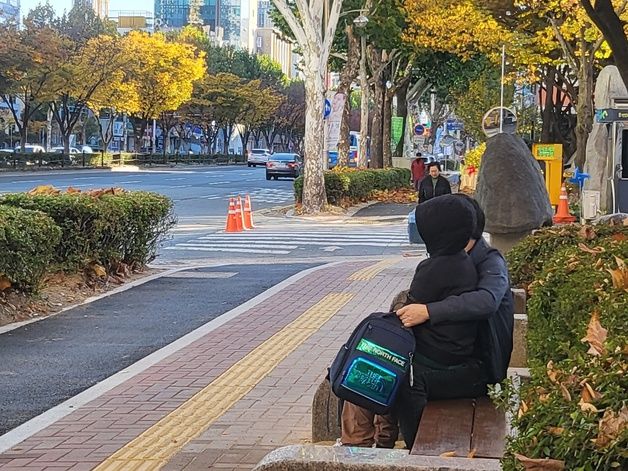 출근길 장갑·털모자 중무장…경북 곳곳 영하권, 울릉도 첫눈