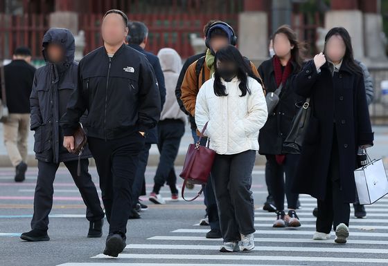 중부·경북 0도 안팎 '초겨울 추위'…한낮 기온은 19도[내일날씨]