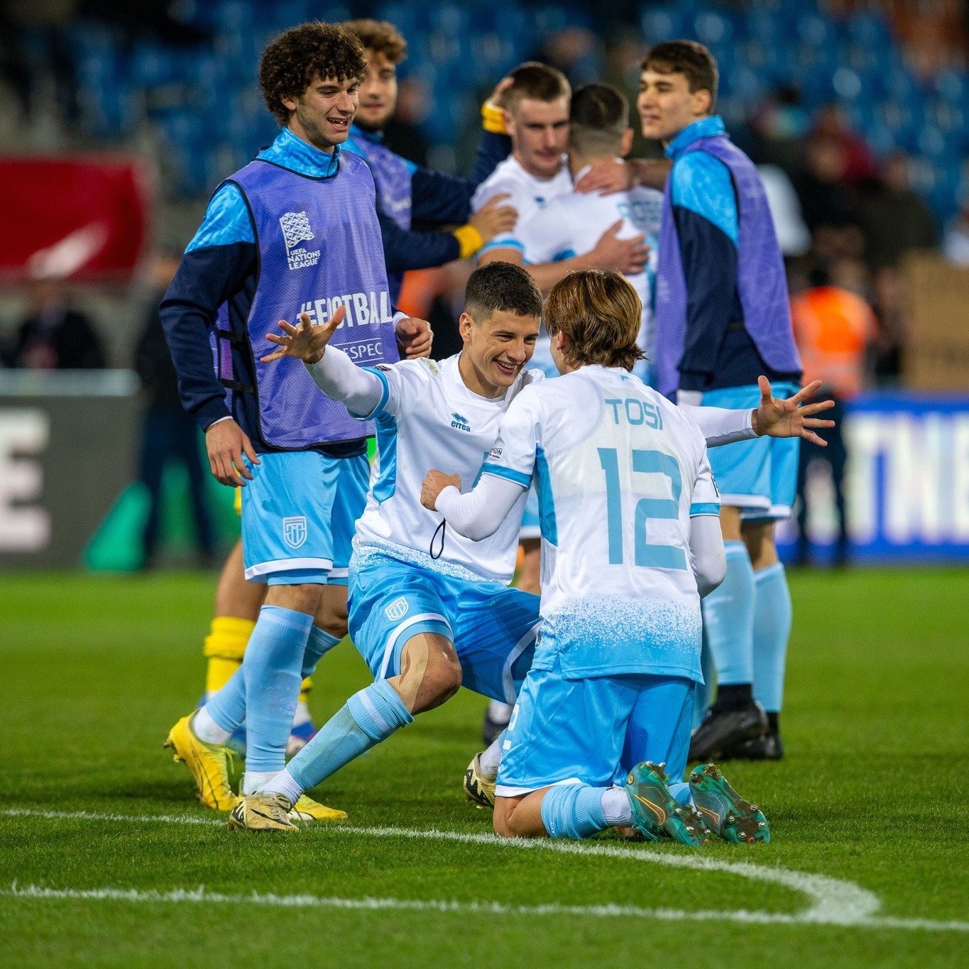 본문 이미지 - 사상 첫 원정에서 승리한 산마리노. &#40;산마리노축구협회 SNS 캡처&#41;