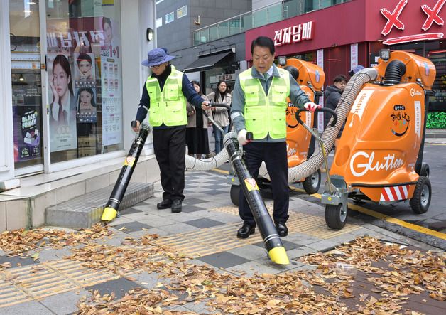 울산 남구, '친환경 진공 노면 청소기' 지역 최초 도입…작업 편리