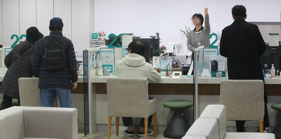 "금융지식 높지만, 행위 점수 낮아…비합리적 선택 줄이기 위한 정책 필요"