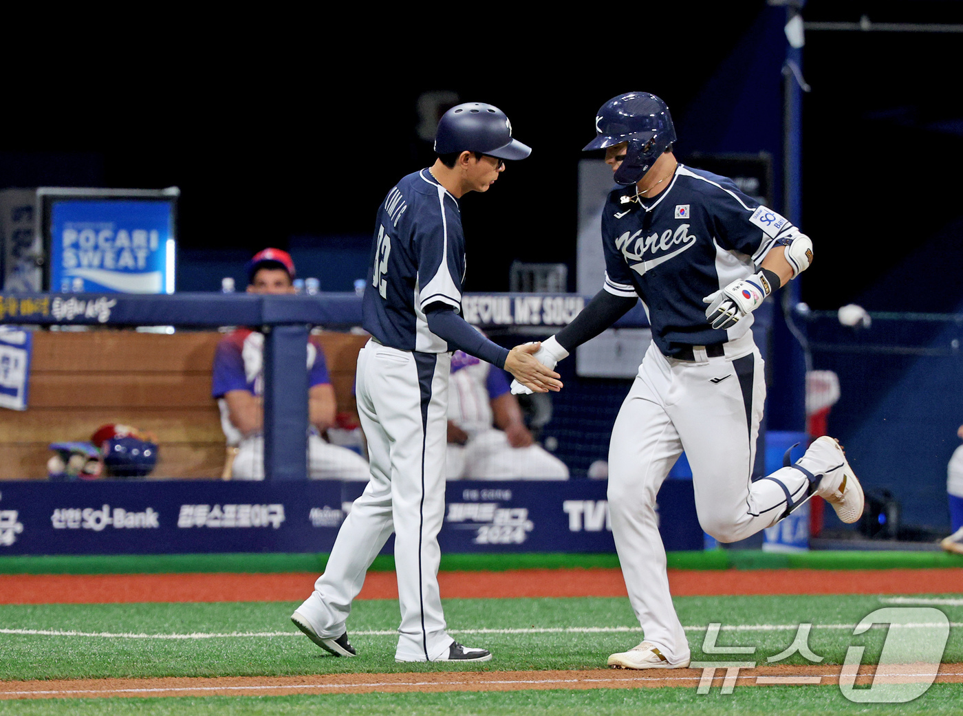 (서울=뉴스1) 장수영 기자 = 2일 오후 서울 구로구 고척스카이돔에서 열린 '2024 K-BASEBALL SERIES' 대한민국 야구 대표팀과 쿠바 대표팀의 평가전 2차전, 2회 …