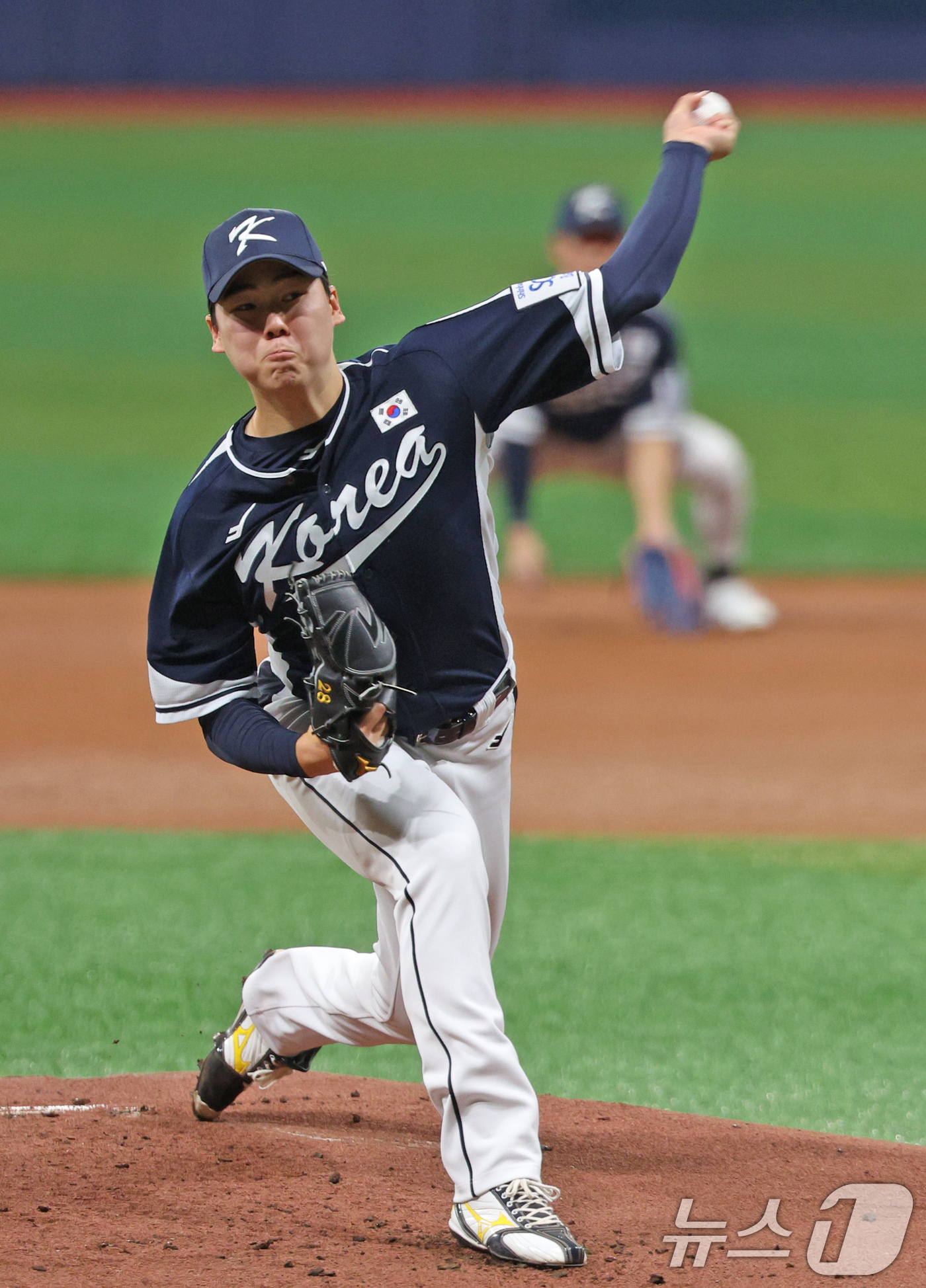 (서울=뉴스1) 장수영 기자 = 2일 오후 서울 구로구 고척스카이돔에서 열린 '2024 K-BASEBALL SERIES' 대한민국 야구 대표팀과 쿠바 대표팀의 평가전 2차전, 1회 …