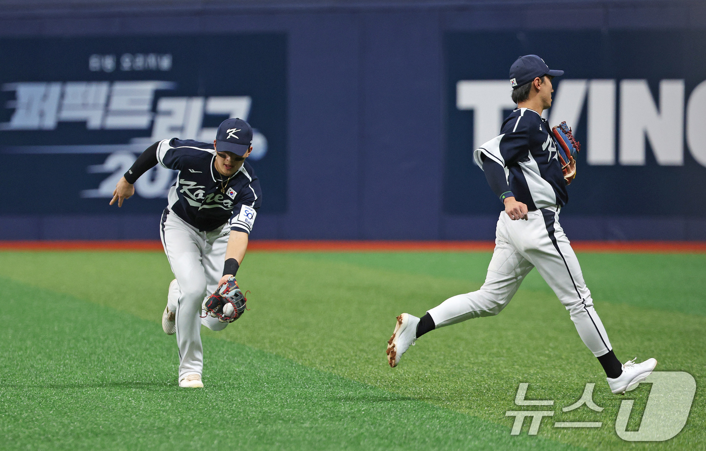 (서울=뉴스1) 장수영 기자 = 2일 오후 서울 구로구 고척스카이돔에서 열린 '2024 K-BASEBALL SERIES' 대한민국 야구 대표팀과 쿠바 대표팀의 평가전 2차전, 2회 …