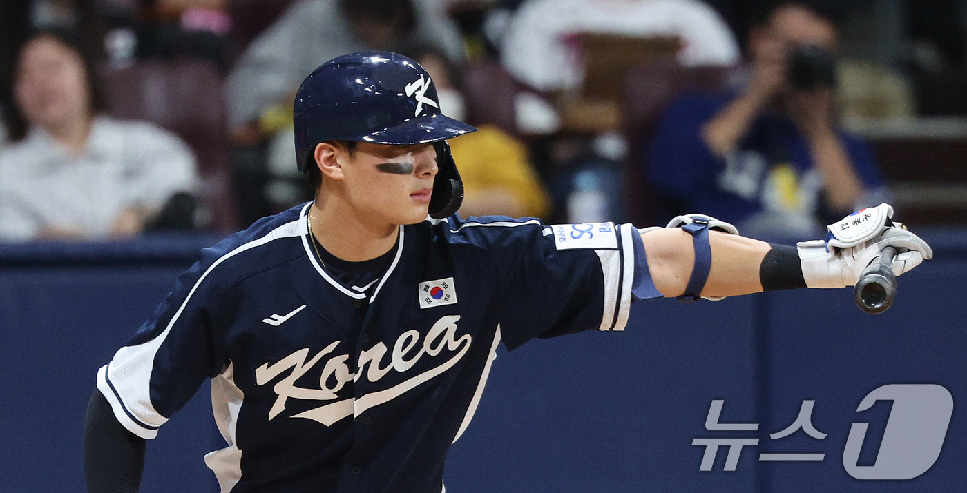 (서울=뉴스1) 장수영 기자 = 2일 오후 서울 구로구 고척스카이돔에서 열린 '2024 K-BASEBALL SERIES' 대한민국 야구 대표팀과 쿠바 대표팀의 평가전 2차전, 3회 …