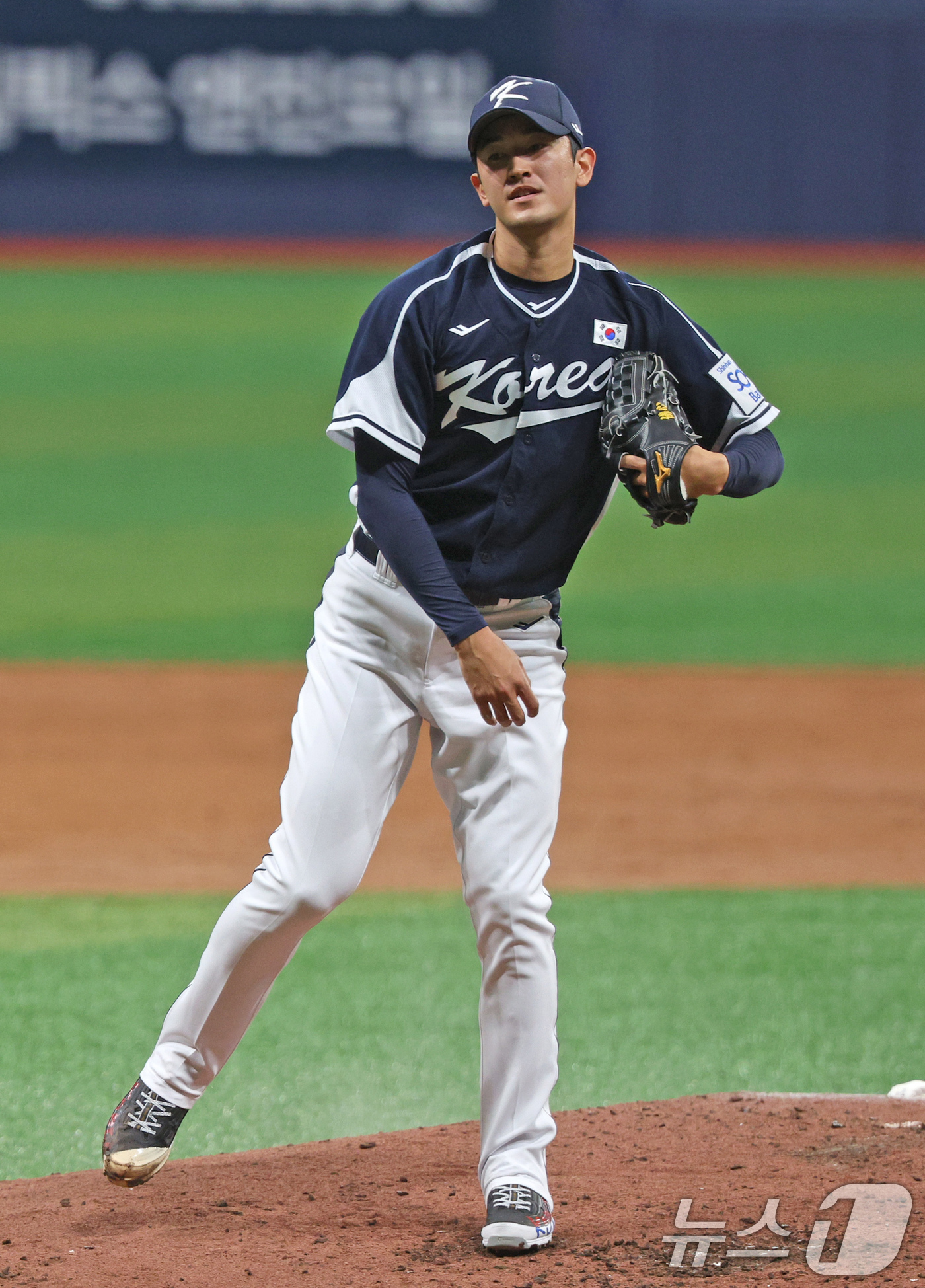 (서울=뉴스1) 장수영 기자 = 2일 오후 서울 구로구 고척스카이돔에서 열린 '2024 K-BASEBALL SERIES' 대한민국 야구 대표팀과 쿠바 대표팀의 평가전 2차전, 3회 …