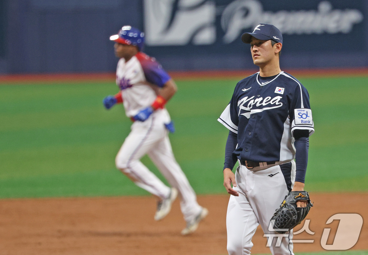 (서울=뉴스1) 장수영 기자 = 2일 오후 서울 구로구 고척스카이돔에서 열린 '2024 K-BASEBALL SERIES' 대한민국 야구 대표팀과 쿠바 대표팀의 평가전 2차전, 3회 …