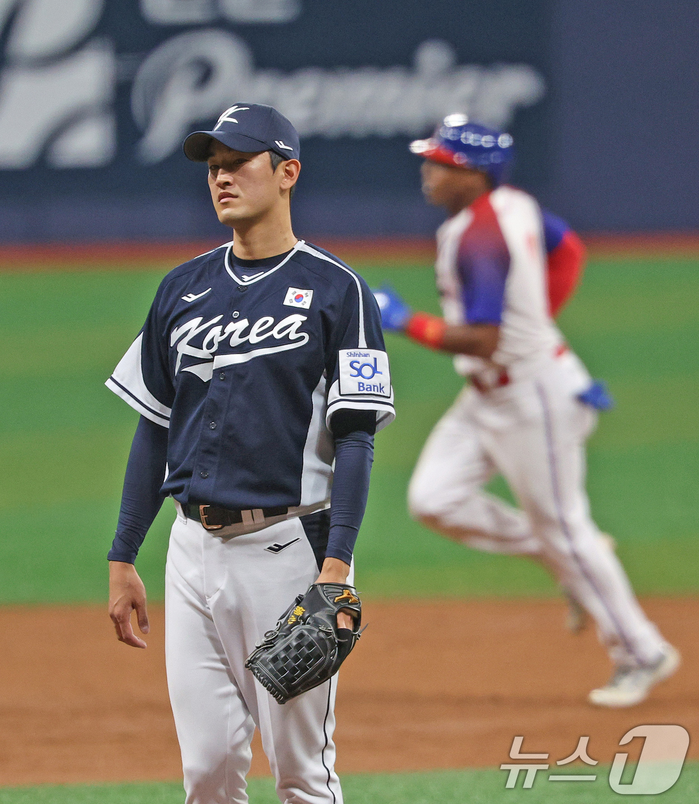 (서울=뉴스1) 장수영 기자 = 2일 오후 서울 구로구 고척스카이돔에서 열린 '2024 K-BASEBALL SERIES' 대한민국 야구 대표팀과 쿠바 대표팀의 평가전 2차전, 3회 …