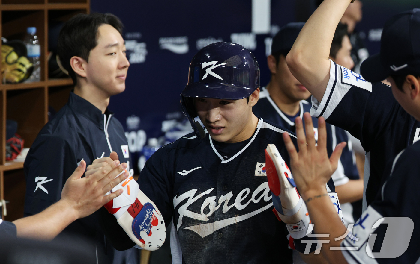 (서울=뉴스1) 장수영 기자 = 2일 오후 서울 구로구 고척스카이돔에서 열린 '2024 K-BASEBALL SERIES' 대한민국 야구 대표팀과 쿠바 대표팀의 평가전 2차전, 4회 …