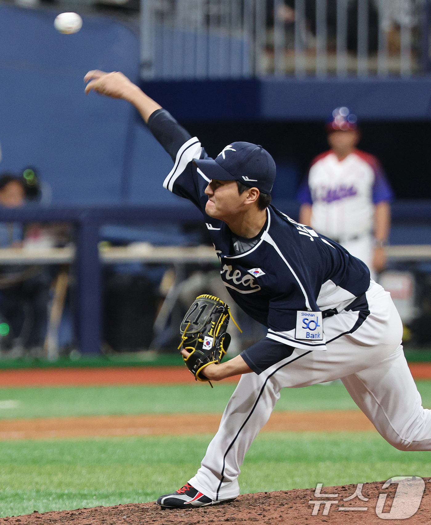 (서울=뉴스1) 장수영 기자 = 2일 오후 서울 구로구 고척스카이돔에서 열린 '2024 K-BASEBALL SERIES' 대한민국 야구 대표팀과 쿠바 대표팀의 평가전 2차전, 8회 …