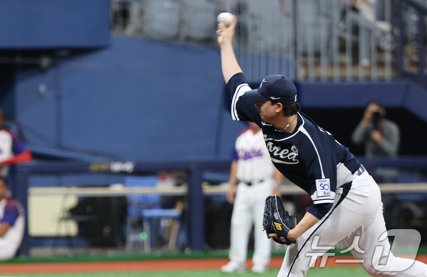 (서울=뉴스1) 장수영 기자 = 2일 오후 서울 구로구 고척스카이돔에서 열린 '2024 K-BASEBALL SERIES' 대한민국 야구 대표팀과 쿠바 대표팀의 평가전 2차전, 9회 …