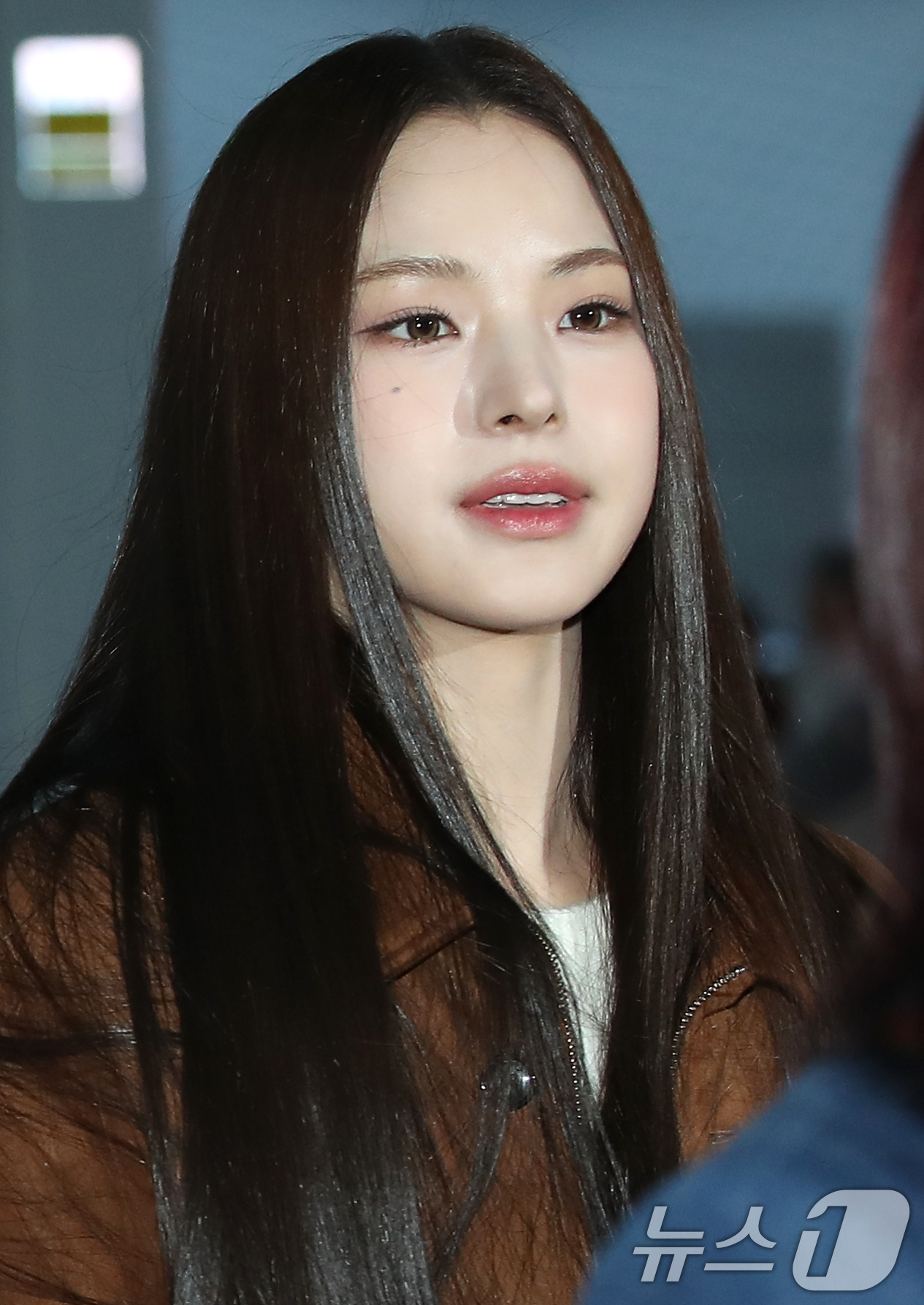 (인천공항=뉴스1) 권현진 기자 = 이즈나 마이가 '2024 MAMA AWARDS'를 위해 20일 인천국제공항을 통해 일본 오사카로 출국하고 있다. 2024.11.20/뉴스1