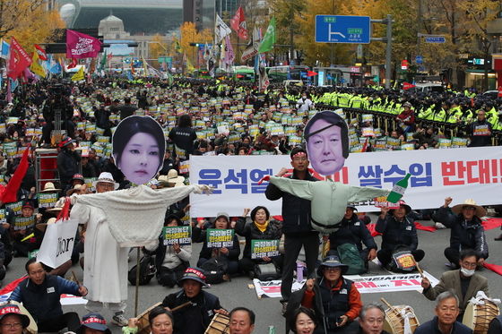 '尹 정권 퇴진' 총궐기 5시간 만에 종료…막판 경찰과 대치(종합)