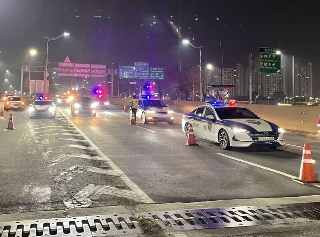 한달 만에 또 이음새 파손된 어등대교…25일 교체 공사 실시(종합)