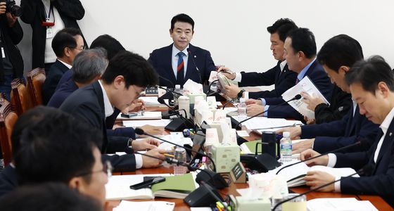 여야, 내년도 예산안 줄다리기 '한창'…법정 시한 내 처리 가능할까?