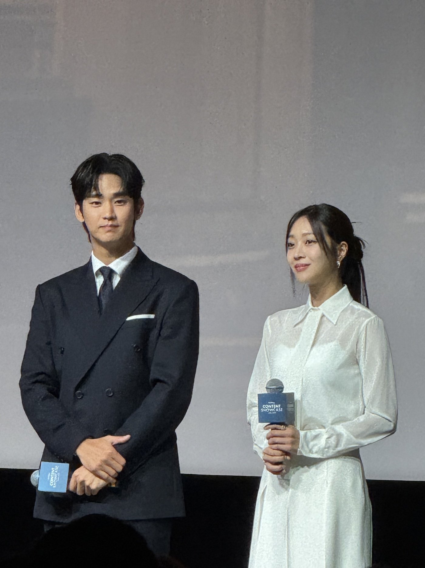 배우 김수현, 조보아 / 21일 싱가포르 마리나베이샌즈에서 열린 &#39;디즈니 콘텐츠 쇼케이스 2024&#39;&#40;Disney Content Showcase 2024&#41;