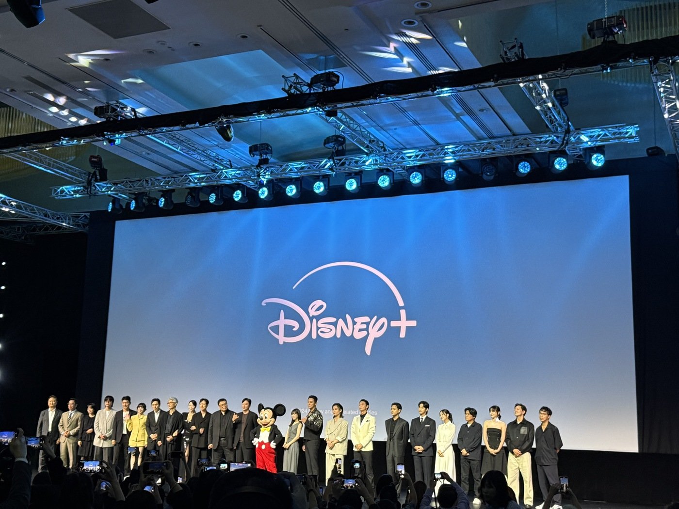 본문 이미지 - 21일 싱가포르 마리나베이샌즈에서 열린 '디즈니 콘텐츠 쇼케이스 2024'(Disney Content Showcase 2024)