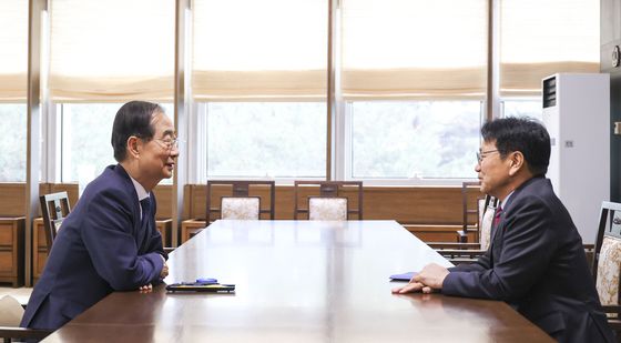 강기정 시장, 한덕수 총리 만나 범정부협의체 재개 요청