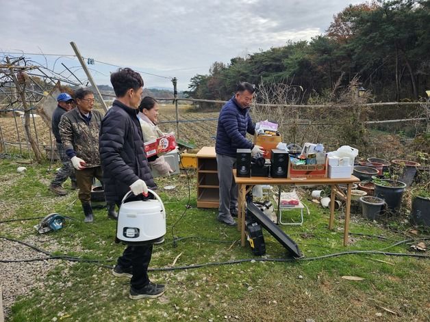 '올 겨울 따뜻하게'…고창군 공음면 복지기동대 '집수리 봉사'