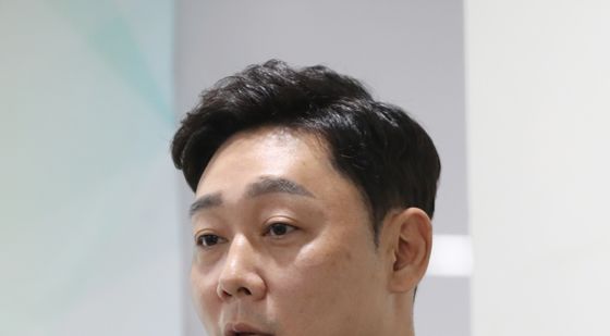 기업 발표하는 박양세 네오메이션 대표