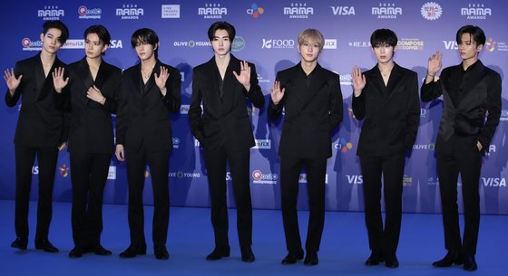 본문 이미지 - 엔하이픈 니키(왼쪽부터)와 희승, 제이크, 성훈, 정원, 선우, 제이 ⓒ News1