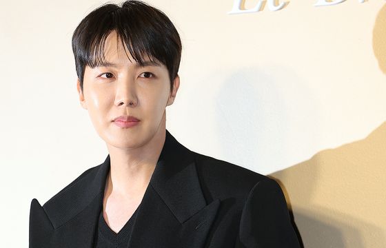 BTS 제이홉, 제주항공 참사 유가족 위해 1억원 기부 "깊은 위로"