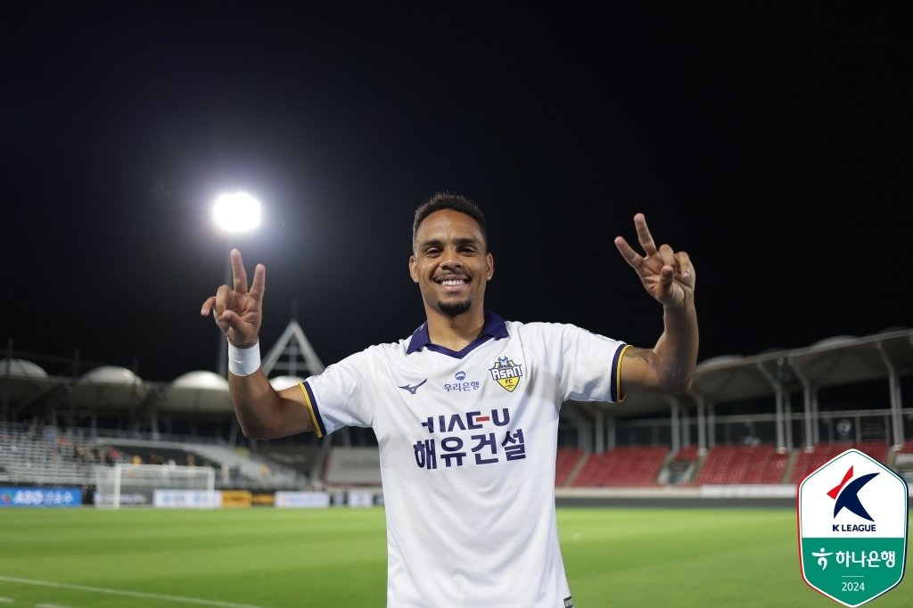 본문 이미지 - 충남아산의 외국인 선수 주닝요. (한국프로축구연맹 제공)