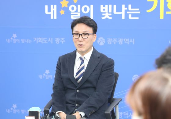 광주 찾은 김민석 "이재명 대표 2개의 작은 산 넘었다"