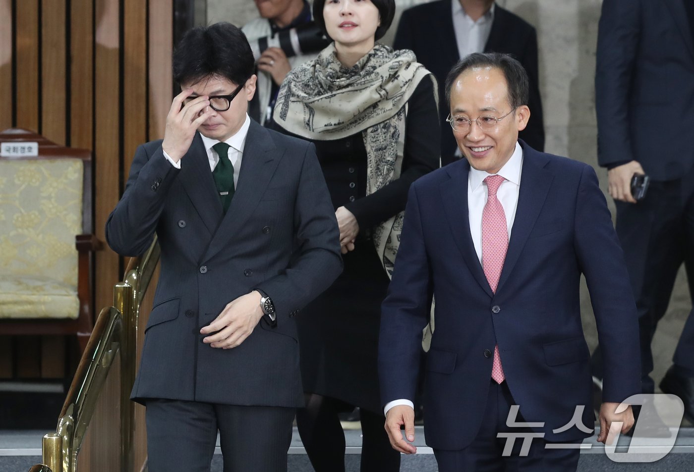 한동훈 국민의힘 대표와 추경호 원내대표가 26일 오전 서울 여의도 국회에서 열린 노동약자지원법 입법발의 국민 보고회에 참석하고 있다. 2024.11.26/뉴스1 ⓒ News1 이광호 기자