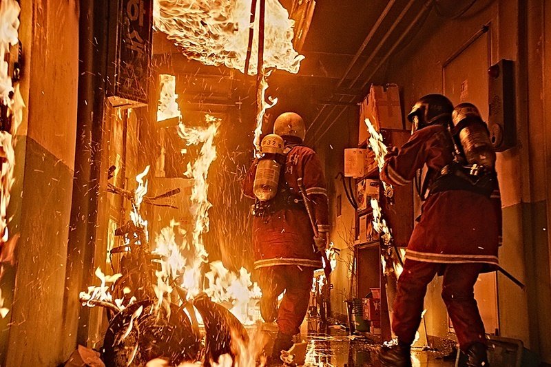 본문 이미지 - '소방관' 스틸