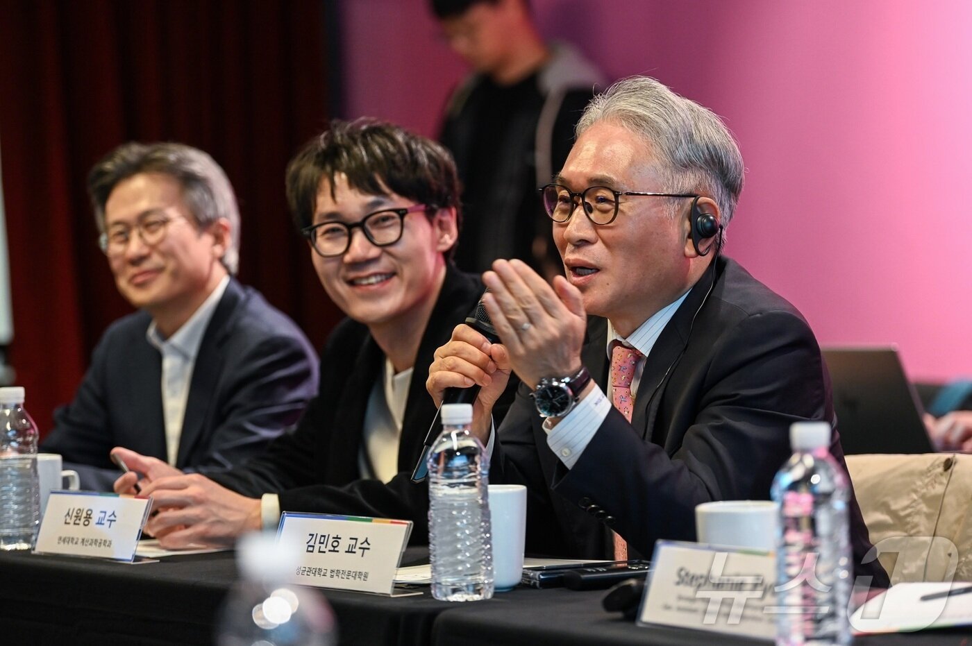 본문 이미지 - 앱생태계포럼 참석자들이 발언하고 있다.&#40;구글코리아 제공&#41;
