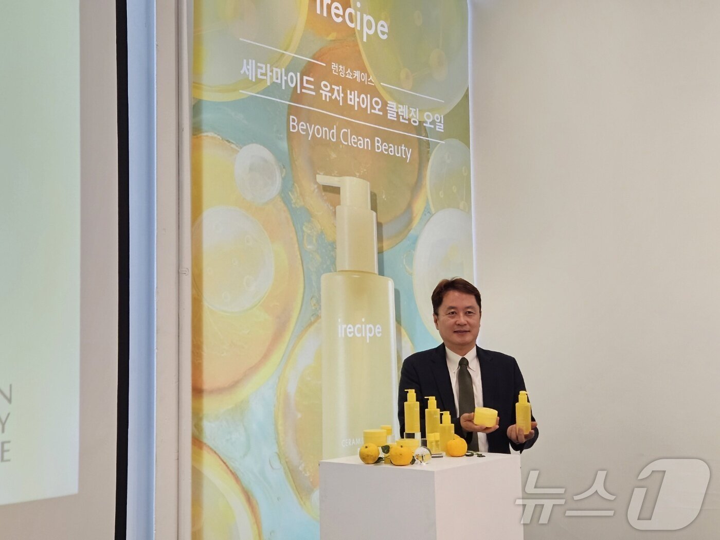 본문 이미지 - 이성호 선진뷰티사이언스 대표가 27일 서울 강남구 일대에서 기자간담회를 가졌다.ⓒ 뉴스1/김진희 기자.