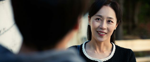 '원정빌라' 문정희 "섬뜩한 캐릭터? '숨바꼭질' 떠오르지 않길"