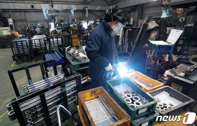 중소기업계 "급등한 전기료, 납품대금 연동 대상에 포함해야"