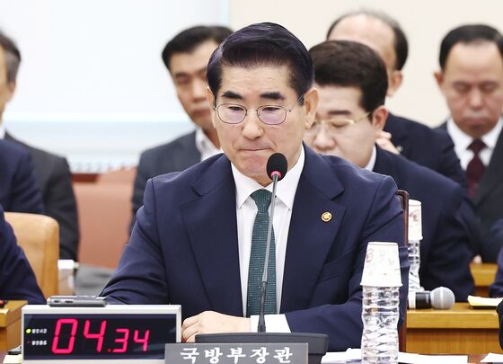 '김용현 추가기소' 형사합의34부 배당…한성진 부장판사는 누구
