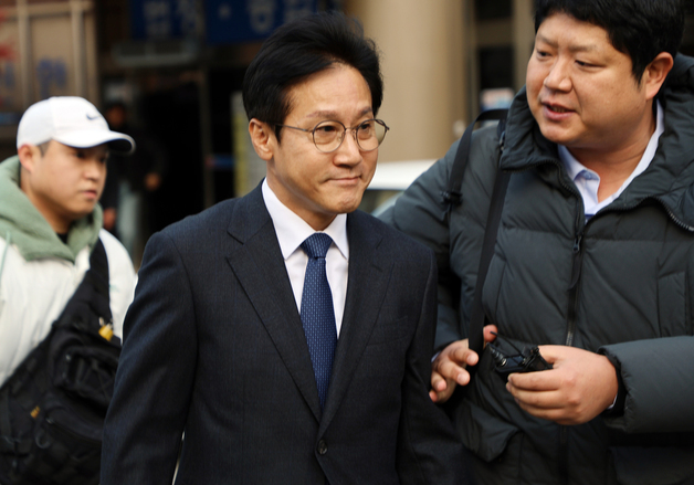 신영대 전 의원 '룸살롱 접대 의혹' 게시 시민단체 대표 2심도 무죄
